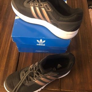 Adidas - trainers - black & bronze - new